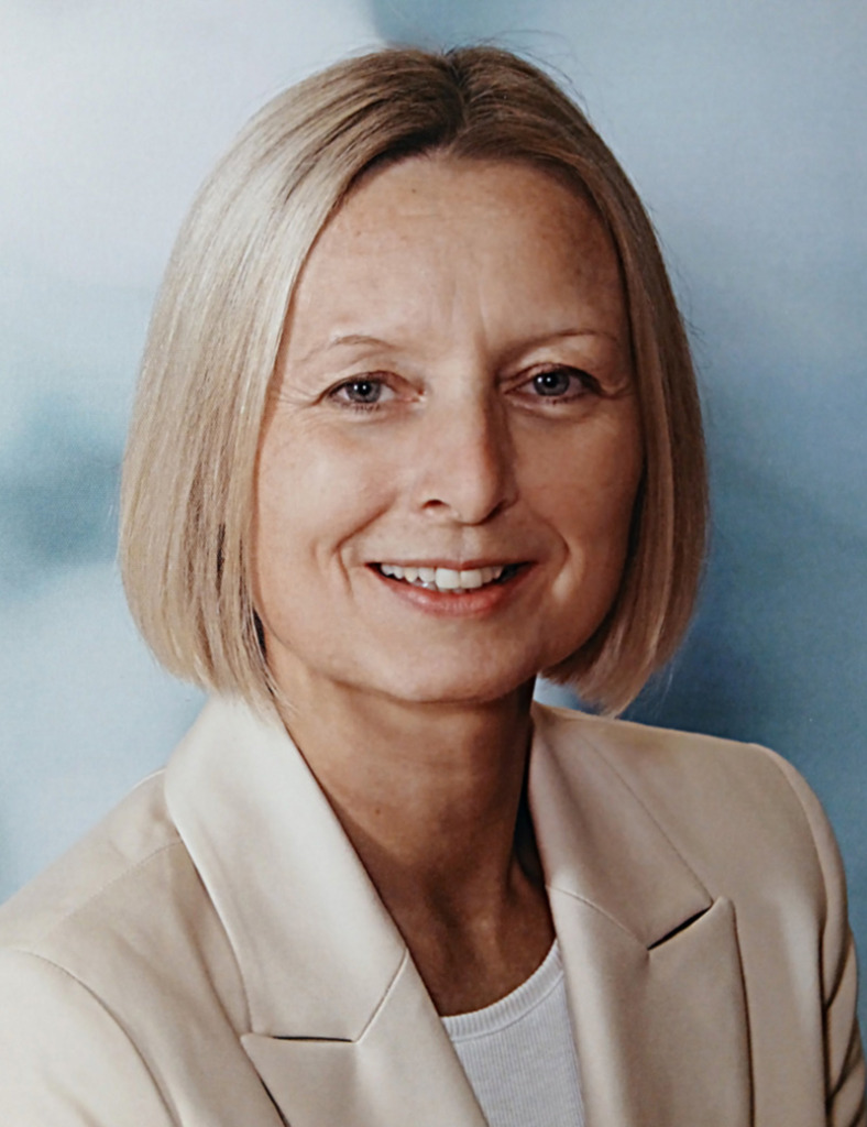 Zieringer, Anita